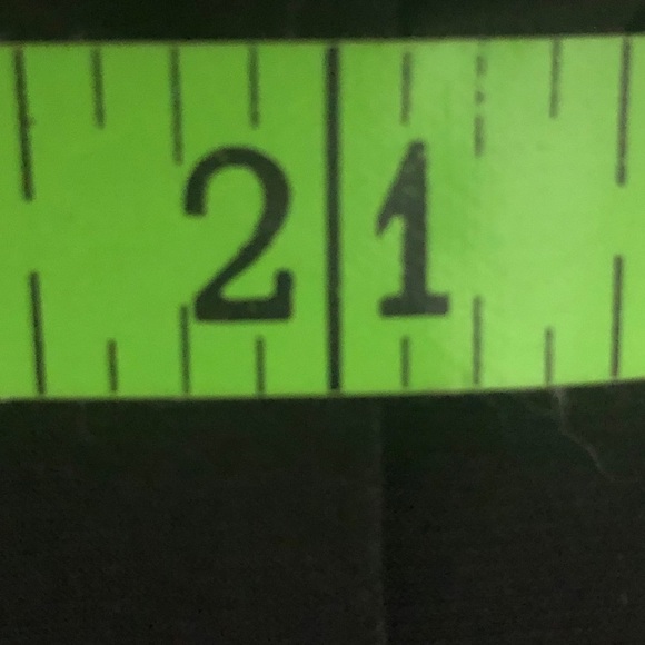 - Womens Black and Silver 2 Pce Top. Size 1X - Picture 7 of 7